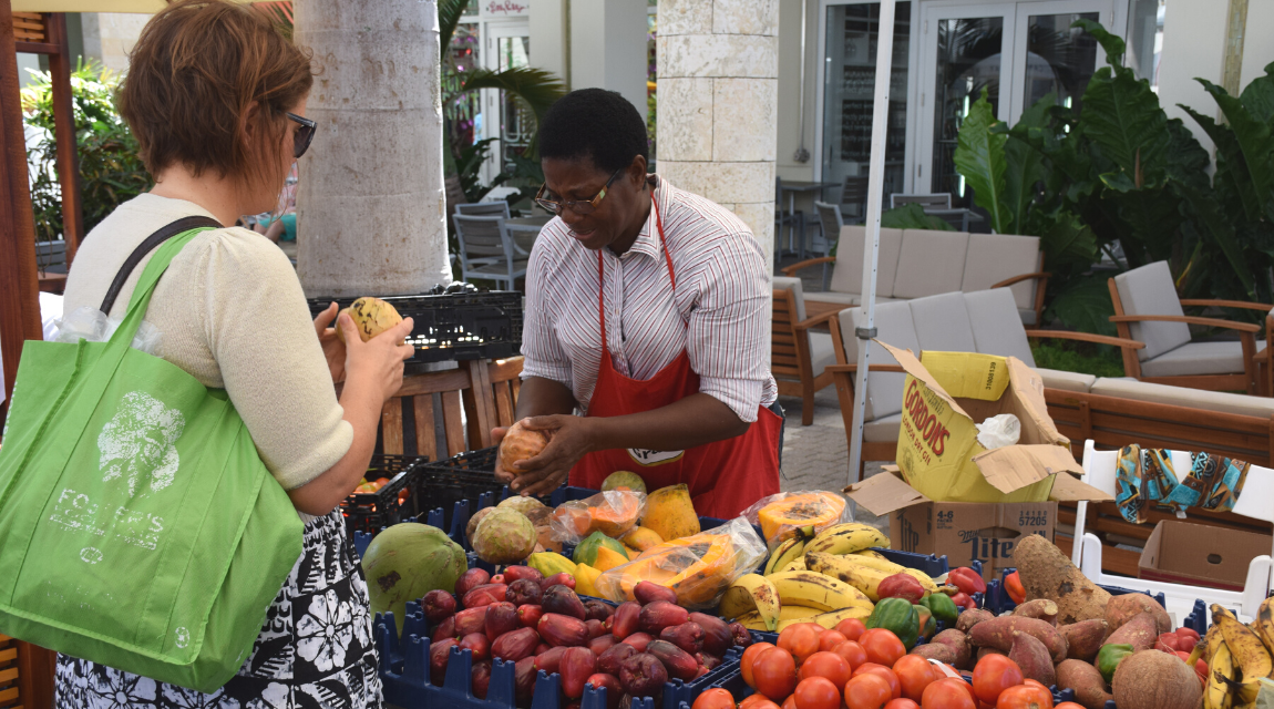 Cayman&#x27;s Local Food Scene