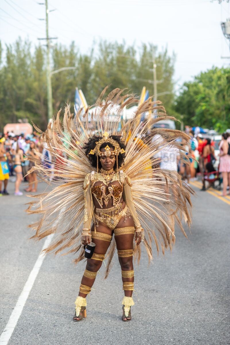 Large-Cayman-Carnival-06
