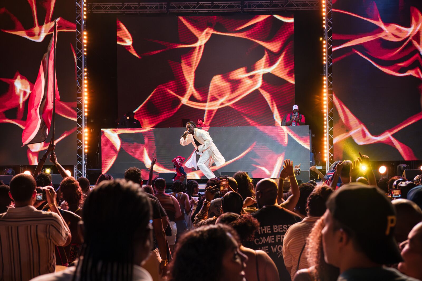 Large-Out-Of-This-World-2025-02