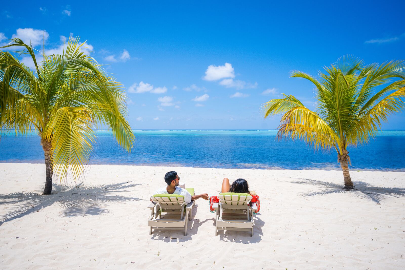 Large-Little-Cayman-Beach-Day-Couples-2024-2